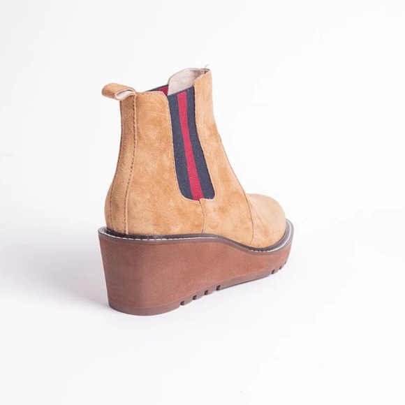 CECELIA NEW YORK - GEMMA SLIP ON LOW WEDGE BOOT NUTELLA - Picture 6 of 9